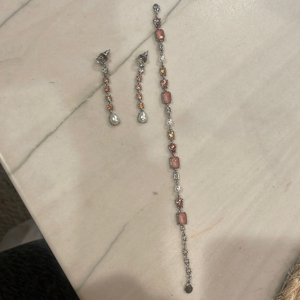 Bracelet and earrings set
